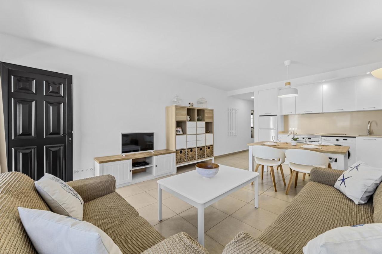 Casahost Bastian Boutique I Seaview Apartment Costa Teguise Luaran gambar